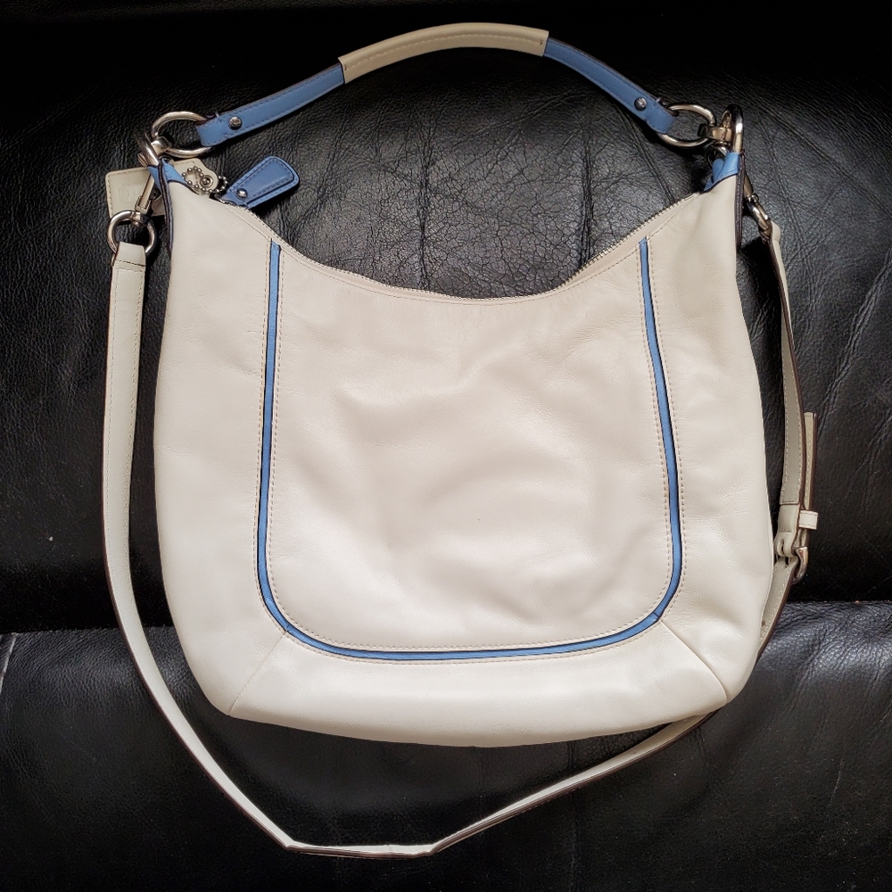 Coach purse - Picture 7 of 9